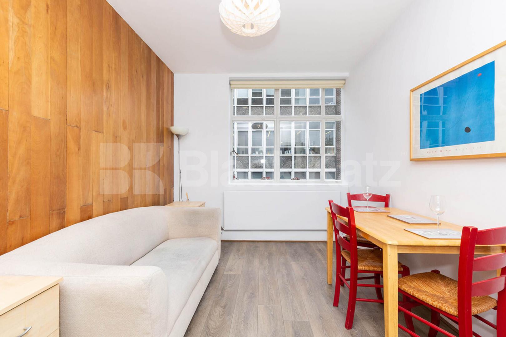 Located in Hatton Garden and a few minutes to Farringdon Station  St Cross Street, Farringdon 